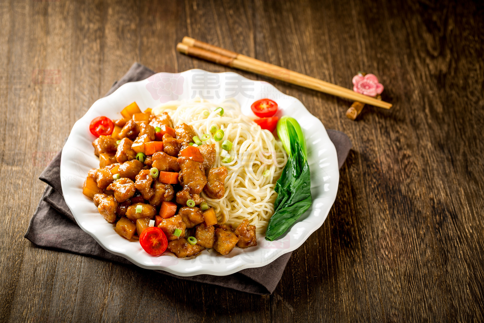 惠美饺子美食-酱香肉丁面